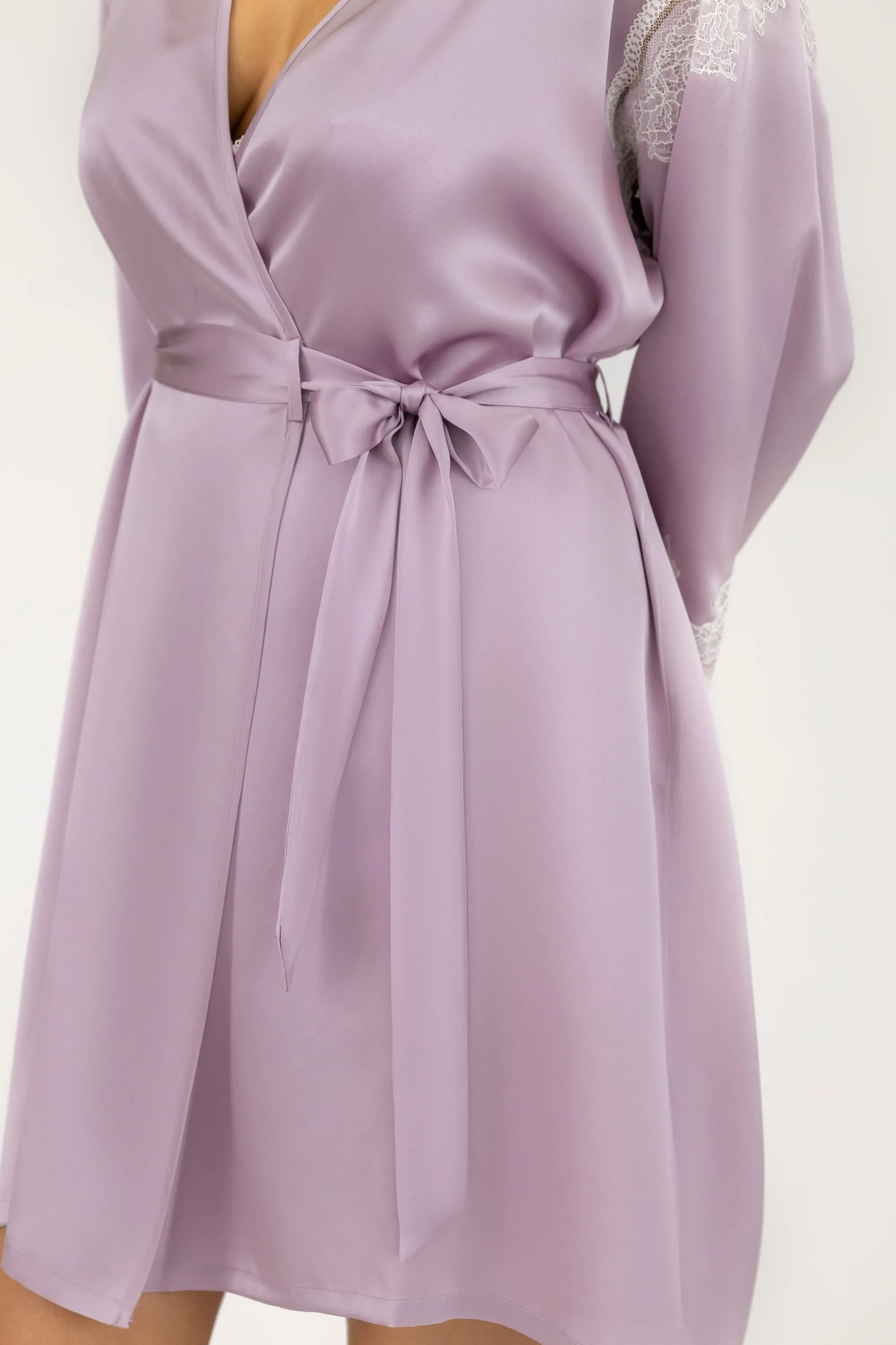 Allegra Soulful Short Silk Robe