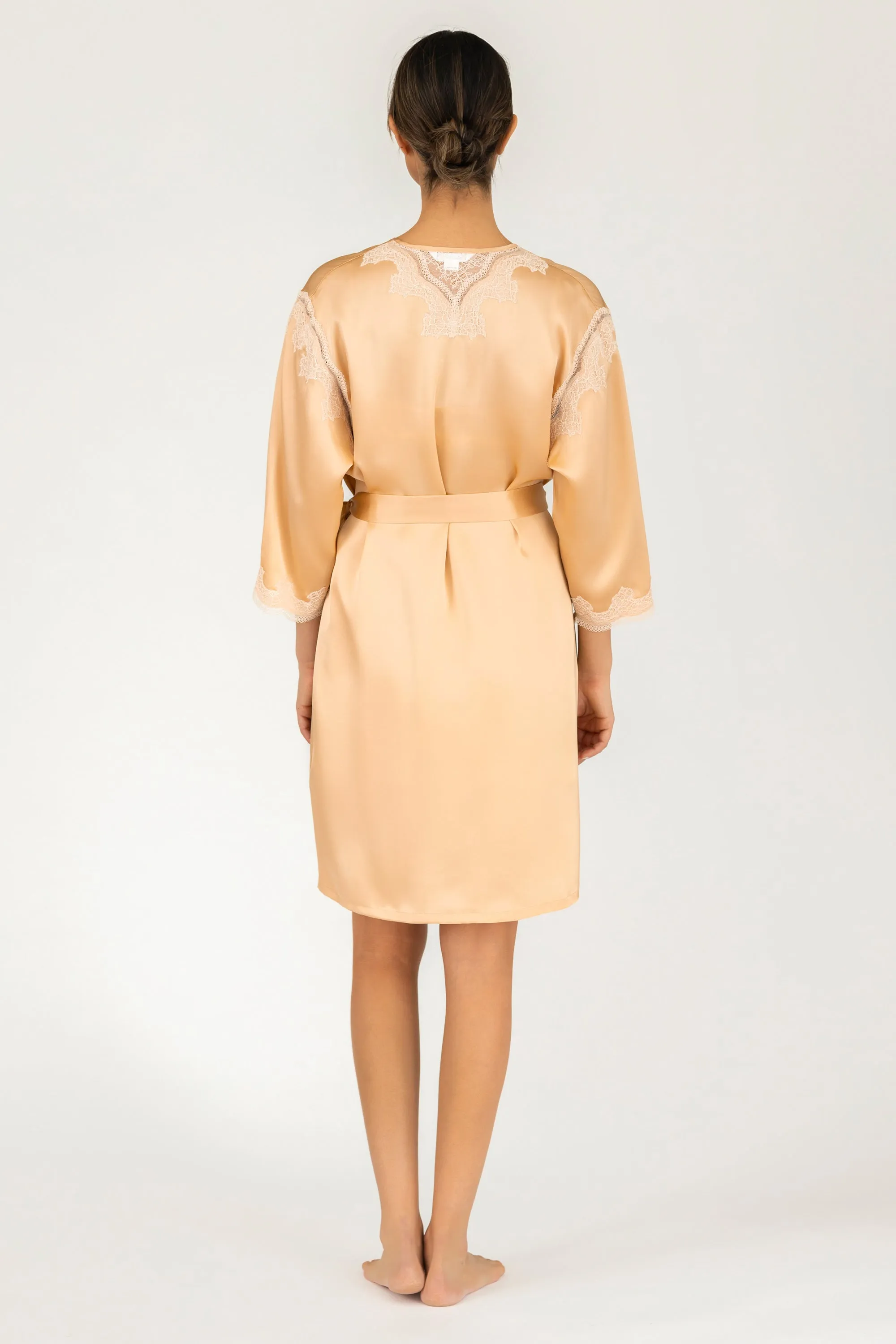 Allegra Soulful Short Silk Robe