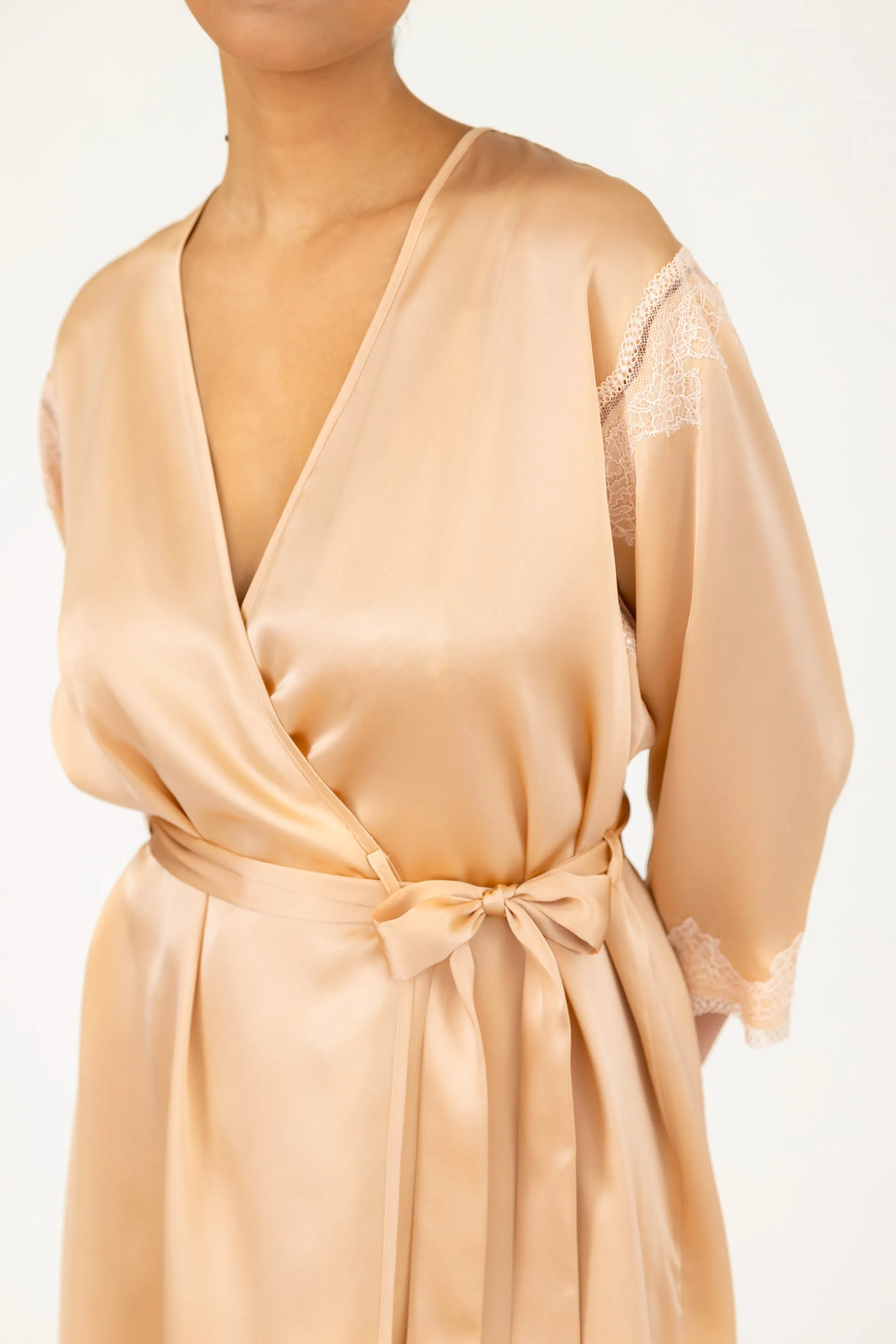 Allegra Soulful Short Silk Robe