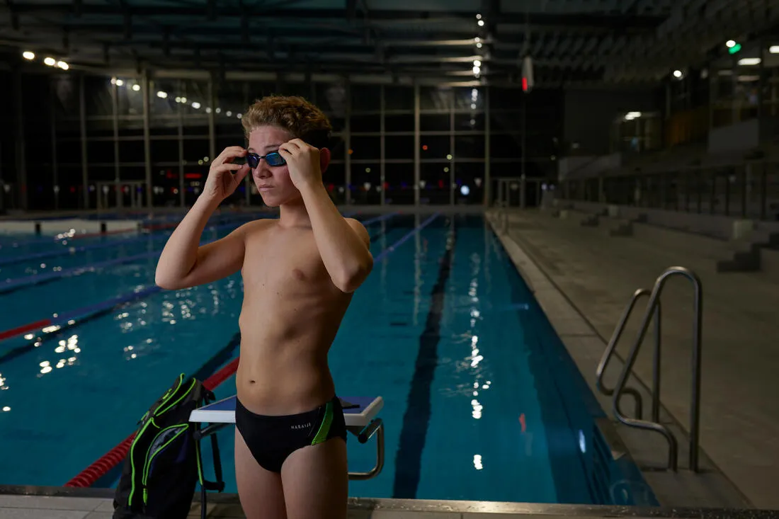 Boy's Swimming Briefs - 900 Yoke