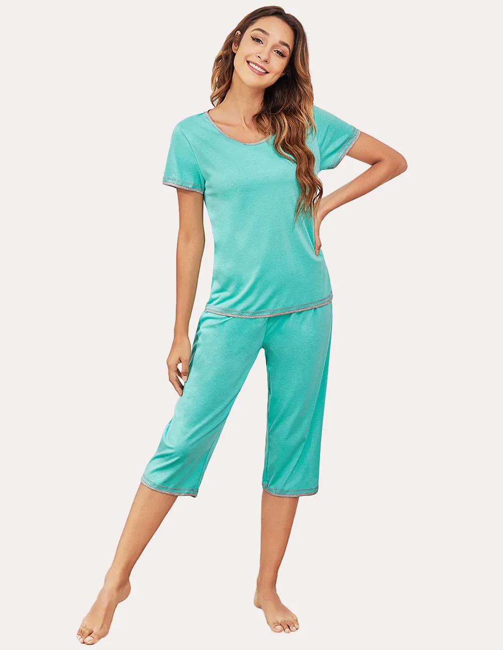 Ekouaer Tops and Capri Pants 2 Piece Pajamas Set (US Only)