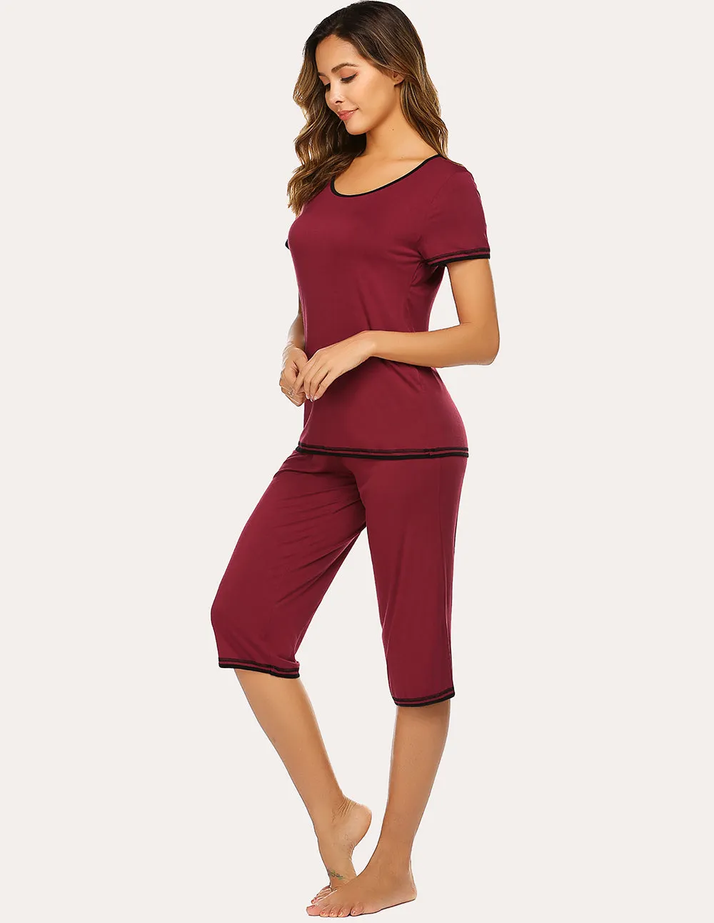 Ekouaer Tops and Capri Pants 2 Piece Pajamas Set (US Only)