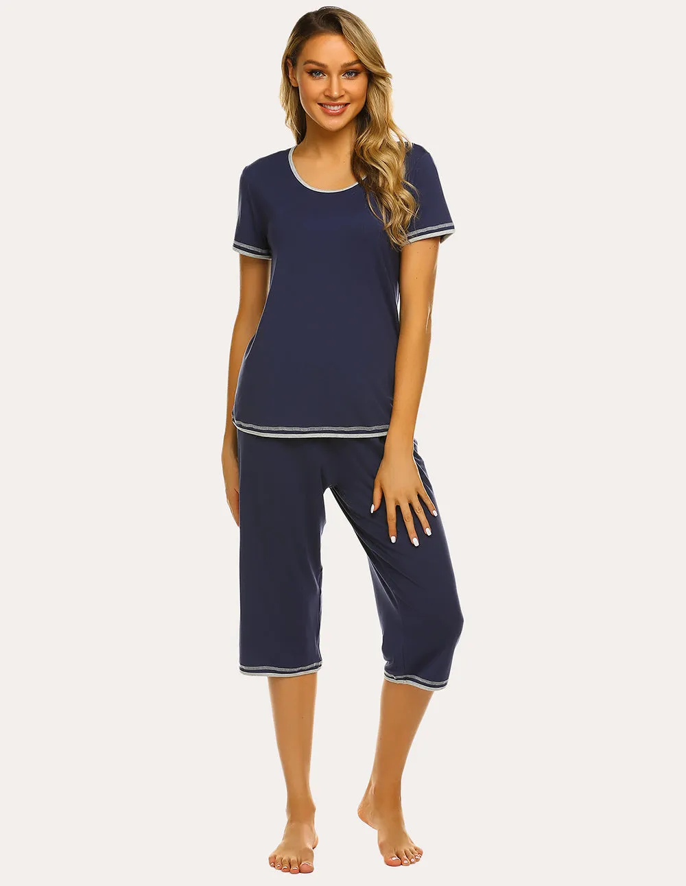 Ekouaer Tops and Capri Pants 2 Piece Pajamas Set (US Only)