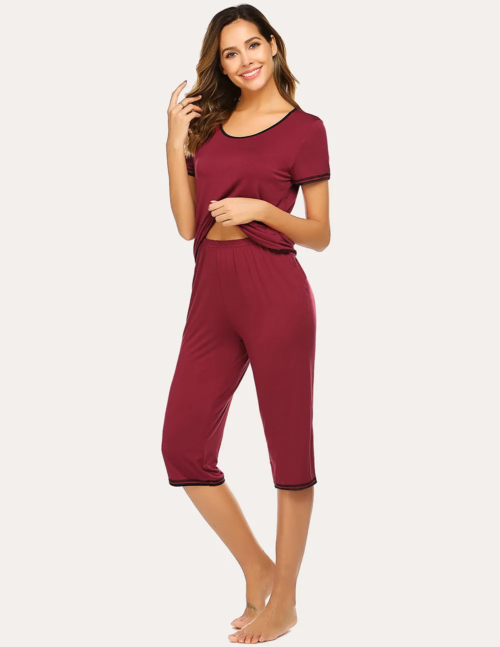 Ekouaer Tops and Capri Pants 2 Piece Pajamas Set (US Only)