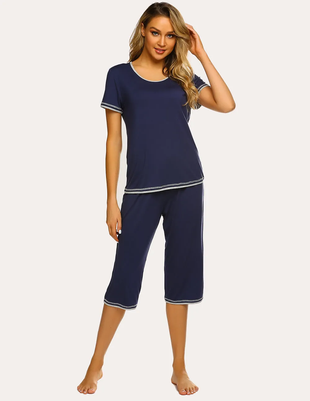 Ekouaer Tops and Capri Pants 2 Piece Pajamas Set (US Only)
