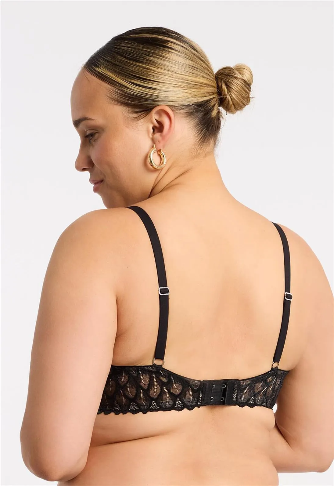 Lacy Wire-Free Bra