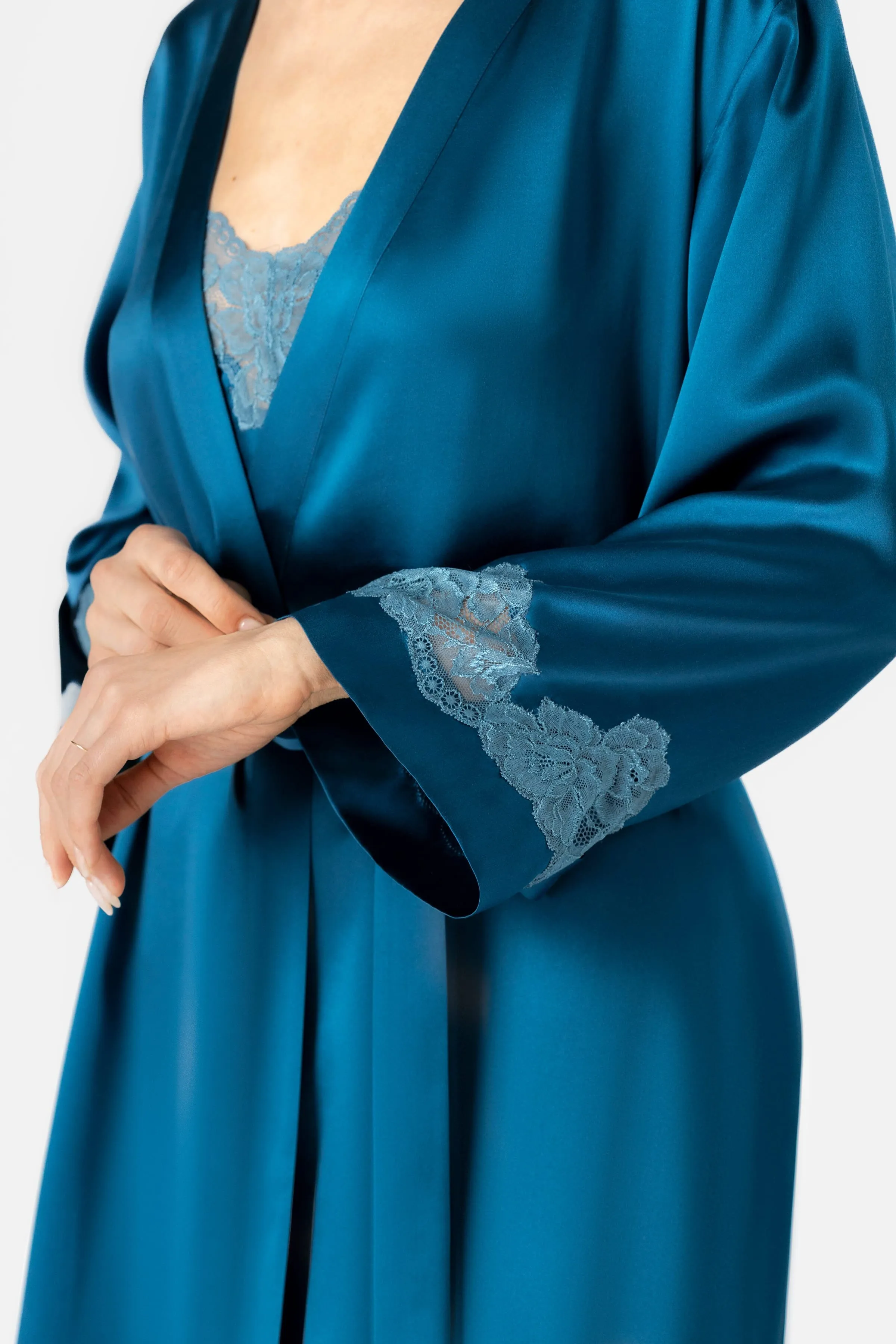 Morgan Iconic Short Silk Robe